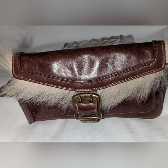 Coach Vintage Chestnut Brown Shearling Galaxy Leather Clutch With Buckle - Picture 1 of 9